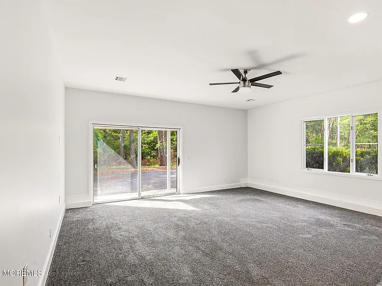 2021 Paterson Ave — Photo 6