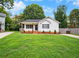 609 Forest Brook Dr, Greensboro, NC 27406