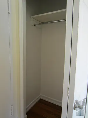 Rented by Skyline Group Real Estate | media 6