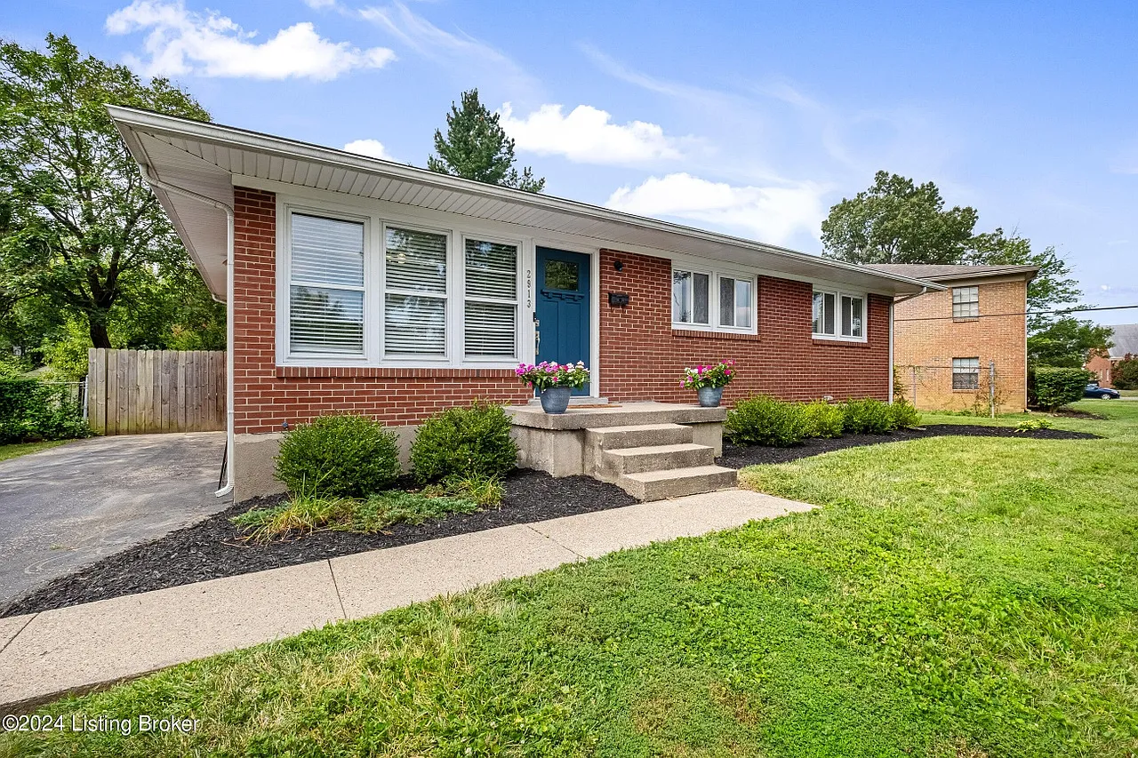 2913 Kings Bridge Rd — Photo 2