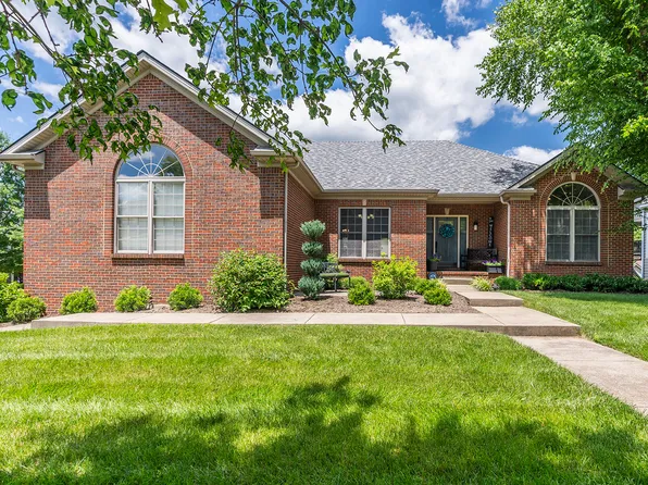 919 Lane Cir, Versailles, KY 40383