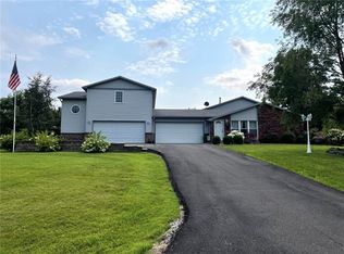 706 NW Santee Dr, Greensburg, IN 47240