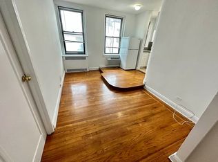 206 E 26th St #3G, New York, NY 10010
