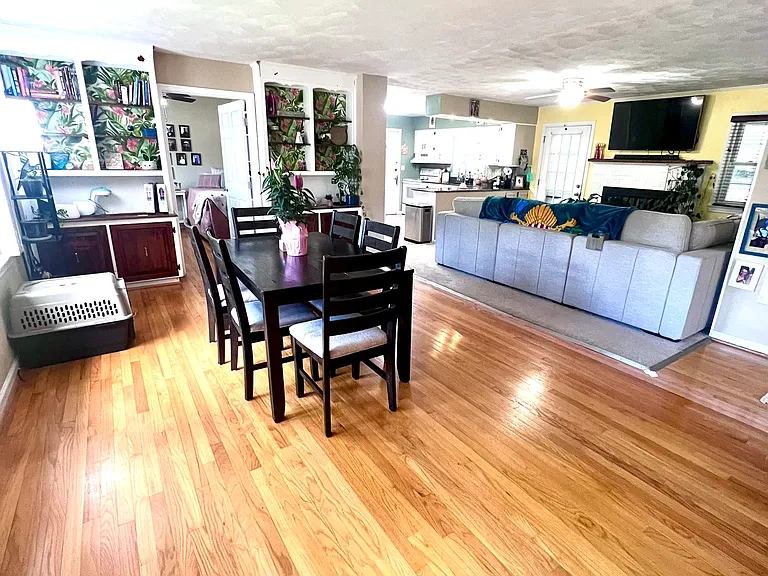 1544 Kilmer Ln — Photo 4