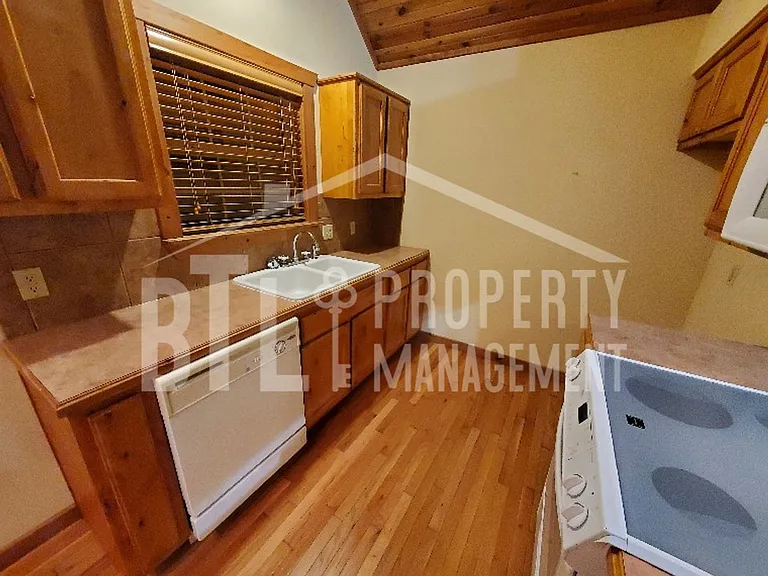 574 Baldknobber Dr #50 — Photo 10
