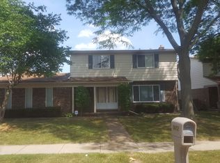 7472 Kingsbridge Rd, Canton, MI 48187