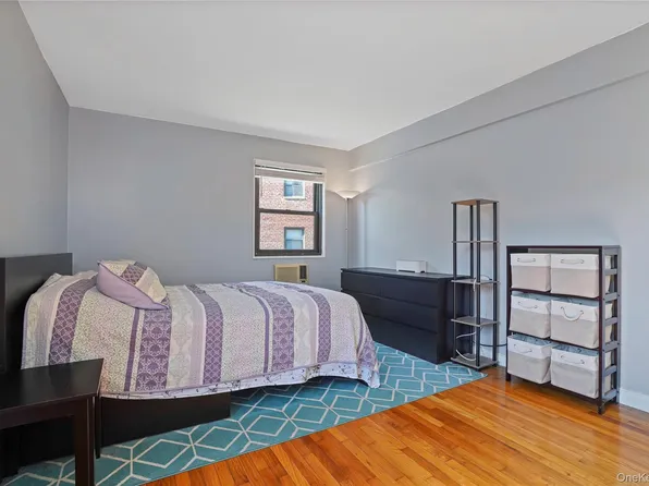 84-18 155th Avenue image 17 of 26