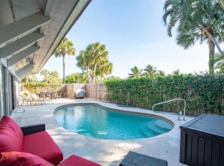 11792 Wimbledon Cir, Wellington, FL 33414
