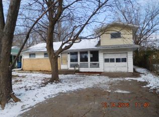 1110 W Beardsley Ave, Champaign, IL
