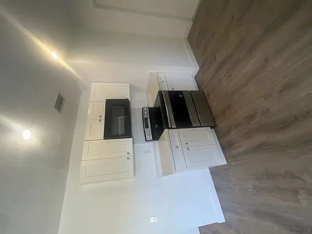 2401 NW 9th Ave #3 — Photo 16