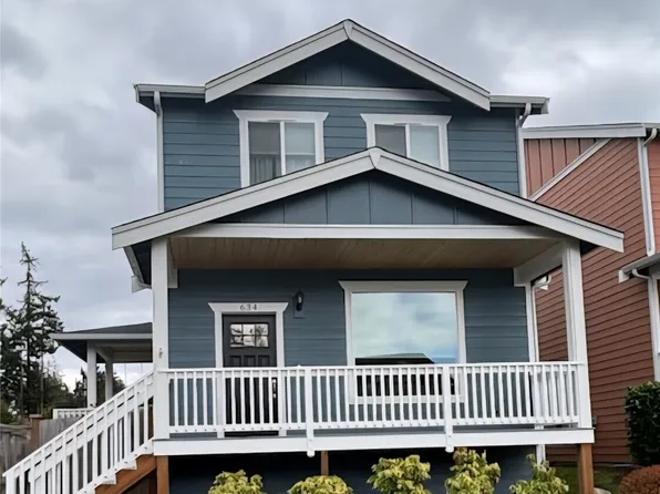 634 NW Prow Street, Oak Harbor, WA 98277