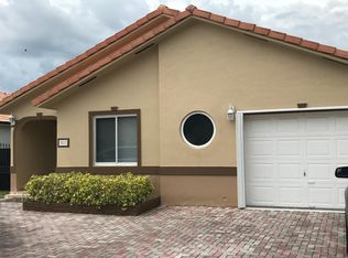 3213 W 76th Pl, Hialeah, FL 33018