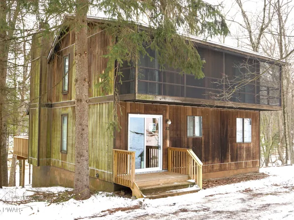 162 W Shore Dr, Milford, PA 18337