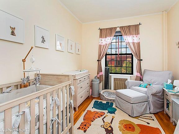 4th image of 862 Union St APT 4K