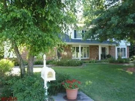1501 Timberbridge Ct photo 1