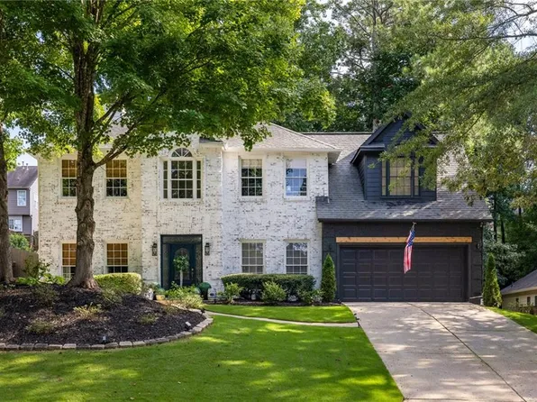4385 Pinehollow Ct, Alpharetta, GA 30022