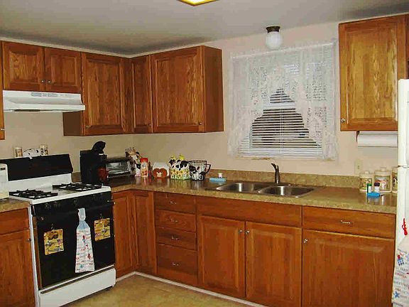 5th image of 2475 Oakdale Ave