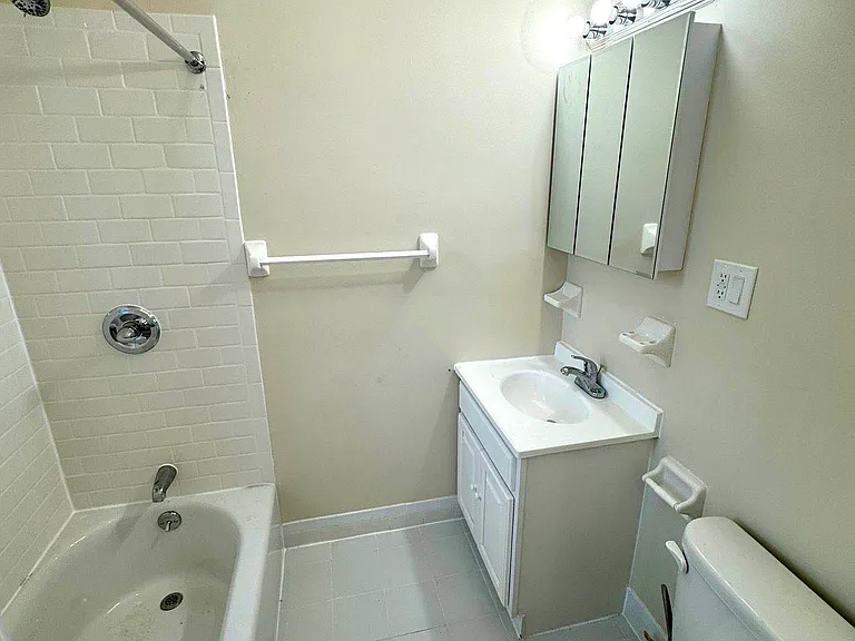 150 W 179th St #3G — Photo 9