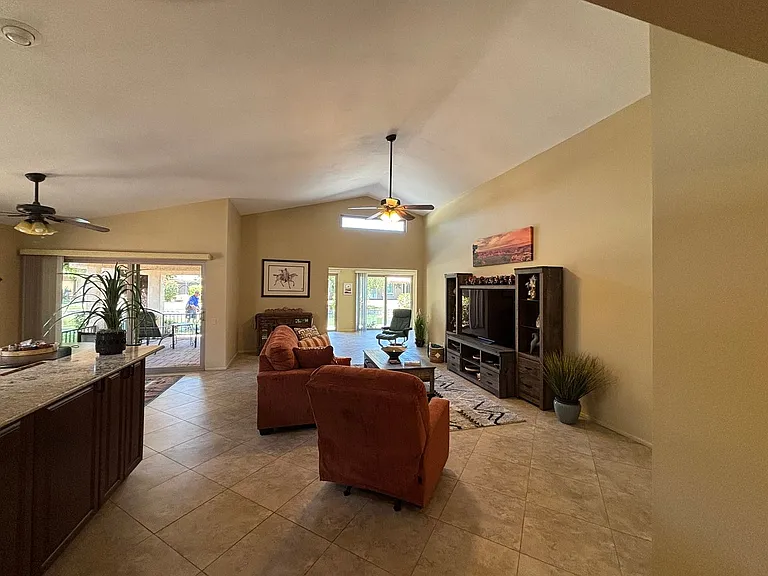 421 Leisure World — Photo 25