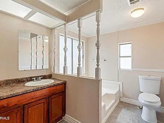 4th image of 37533 W Elwood St