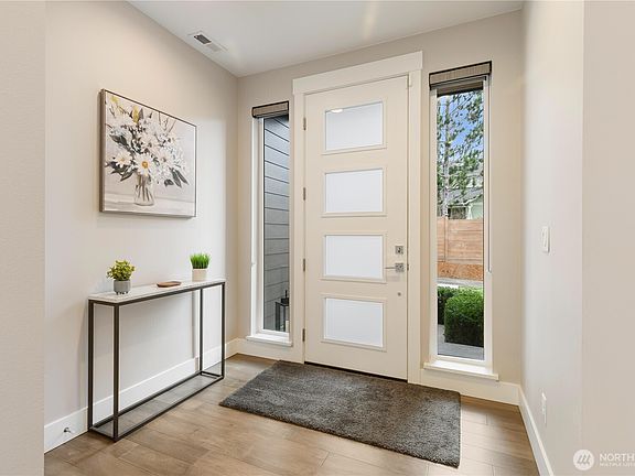3rd image of 14415 81st Avenue NE