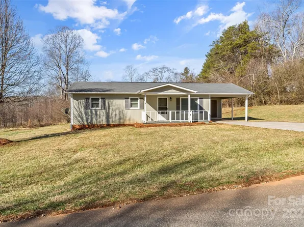 107 Sherwood Dr, Morganton, NC 28655
