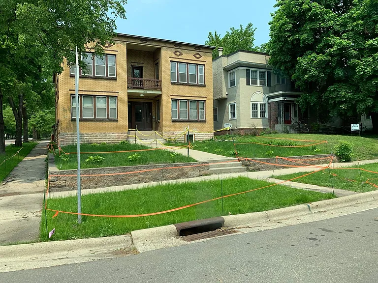 1849 Portland Ave S — Photo 2