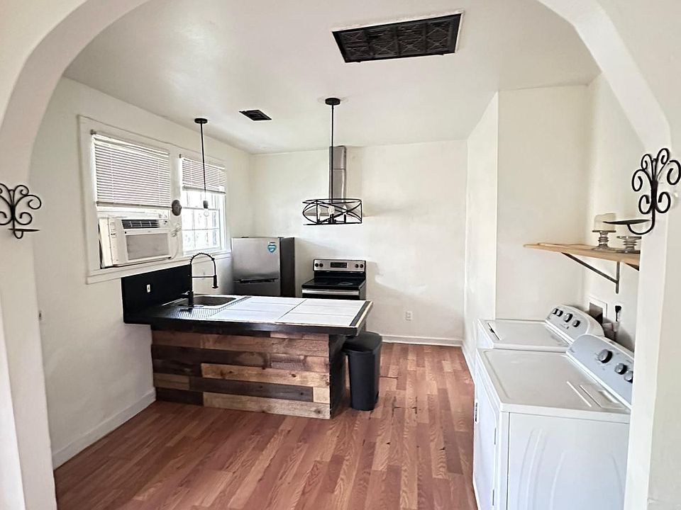 1st image of 202 S Lopez St
