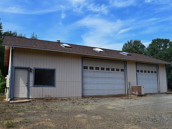 3rd image of 913 Quill Rd