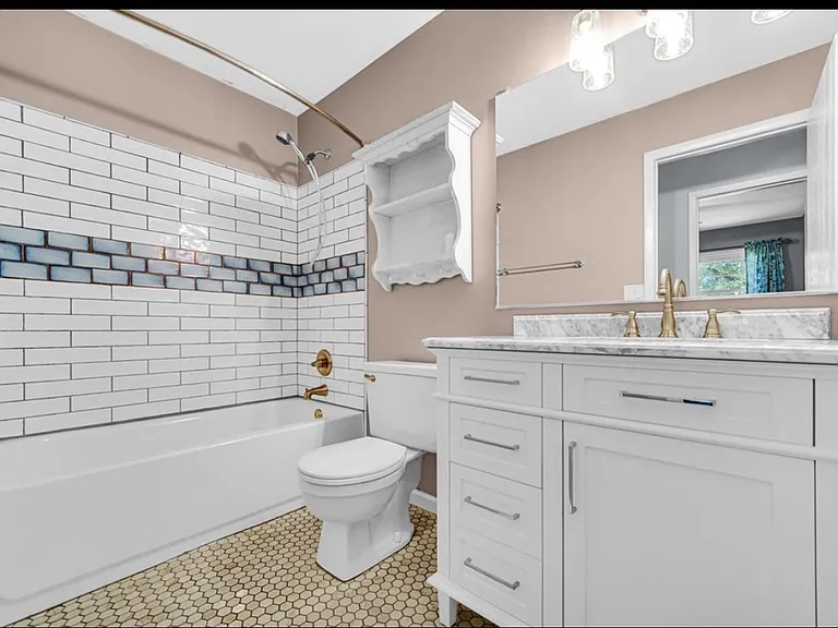 1745 Bucknell Ct — Photo 7