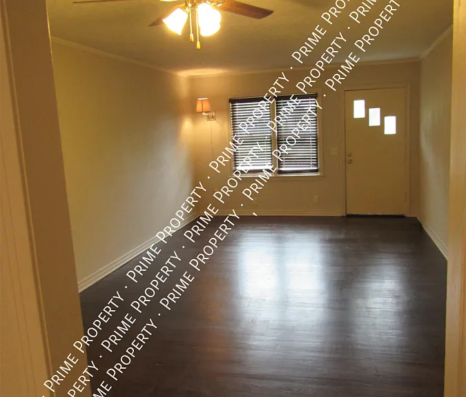 412 W Prescott Ave #2 — Photo 4