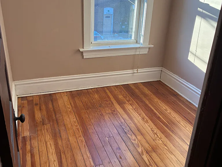 1242 Tamm Ave #2A — Photo 5
