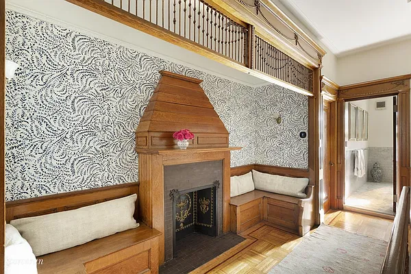 Sold by Corcoran | media 7