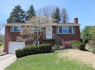 605 Debaldo Dr, West Mifflin, PA 15122