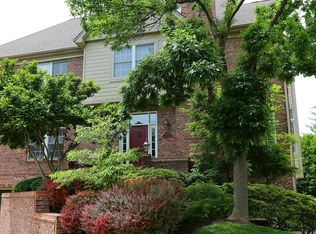 303 N Central Ave #2B, Saint Louis, MO 63105