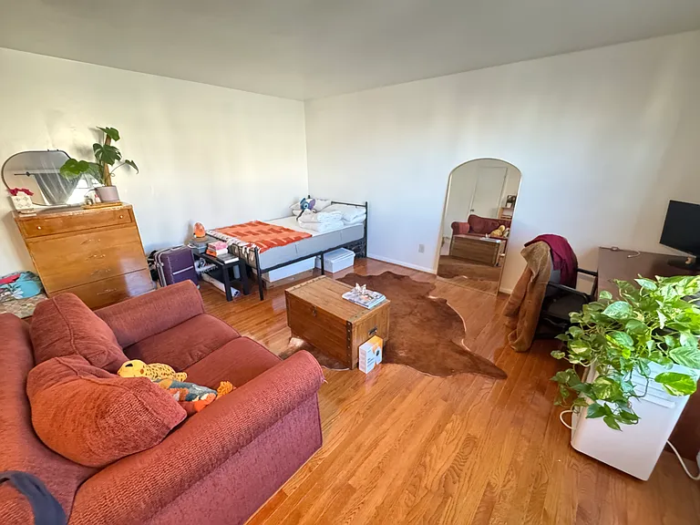 131 Court St #8C — Photo 3