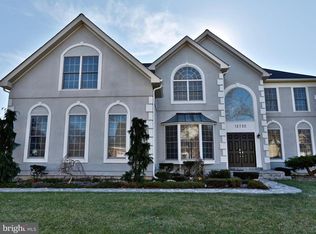 13732 Valley Dr, Rockville, MD 20850