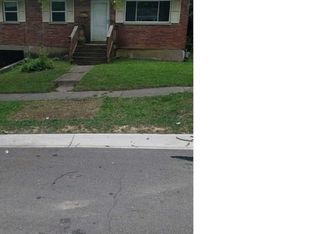 3037 Aquadale Ln, Cincinnati, OH 45211