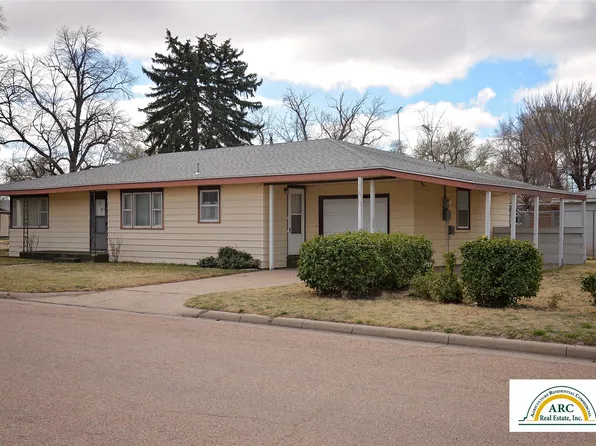 202 W Olive St, Garden City, KS 67846