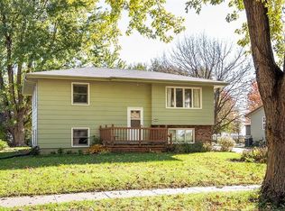 141 Paine St SE, Bondurant, IA 50035
