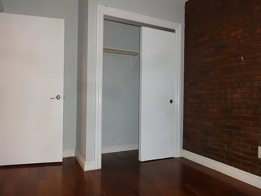 Rented by Blue Egg Realty Corp | media 34