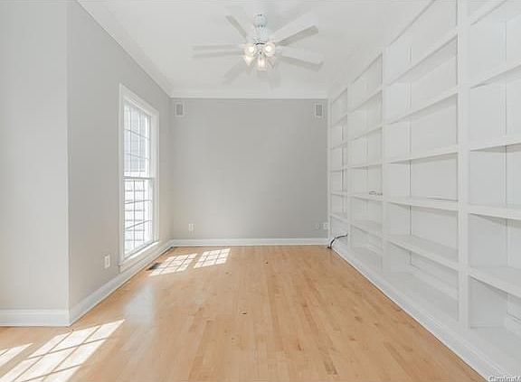 3rd image of 1207 Beckford Glen Dr