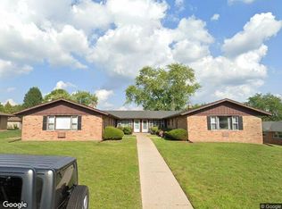 571 Donna Dr, Rockford, IL 61107