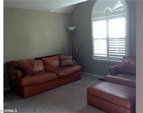 3rd image of 4824 Steven Hill Dr
