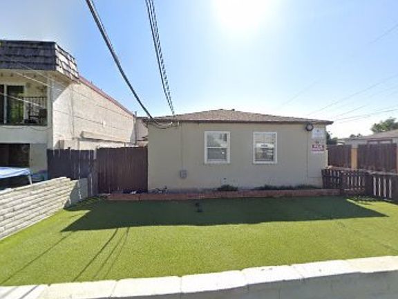 2nd image of 78 Oaklawn Ave APT G
