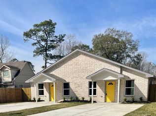 9119 Sherbourne St, Houston, TX 77016