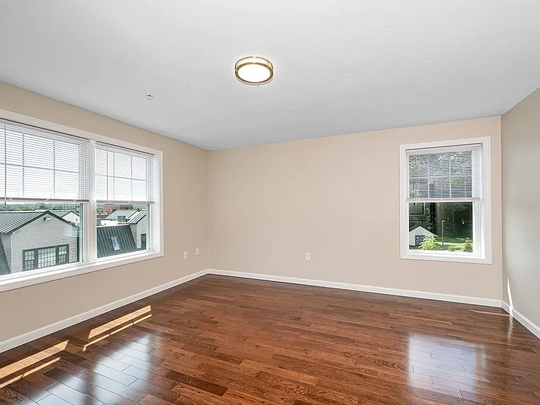 Princeton Court Apartments — Photo 19