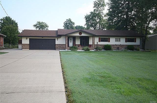 1st image of 4320 Lake Dr