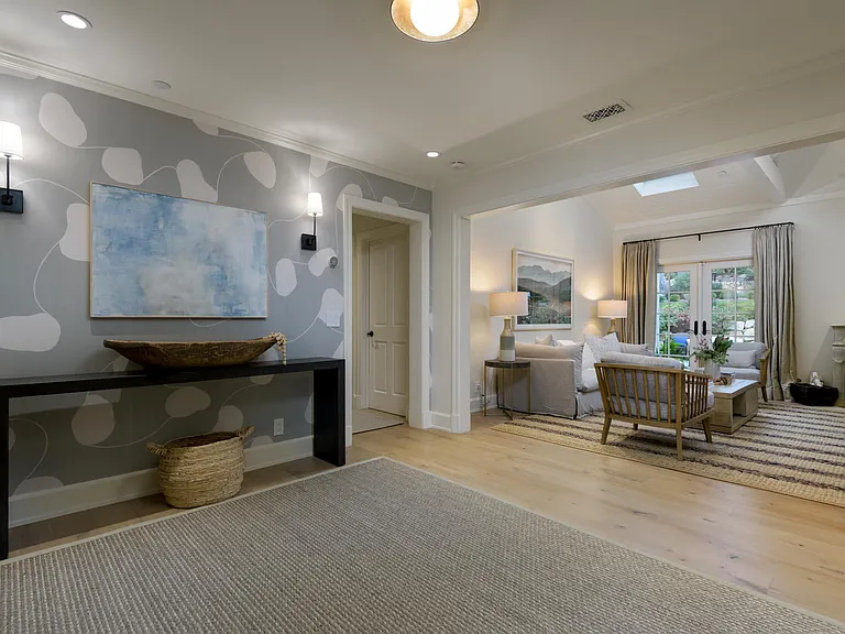 2148 Piedras Dr — Photo 5