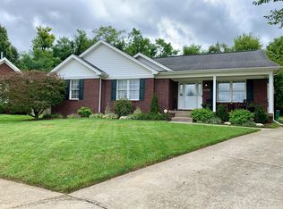 8021 Kellerman Rd, Louisville, KY 40219